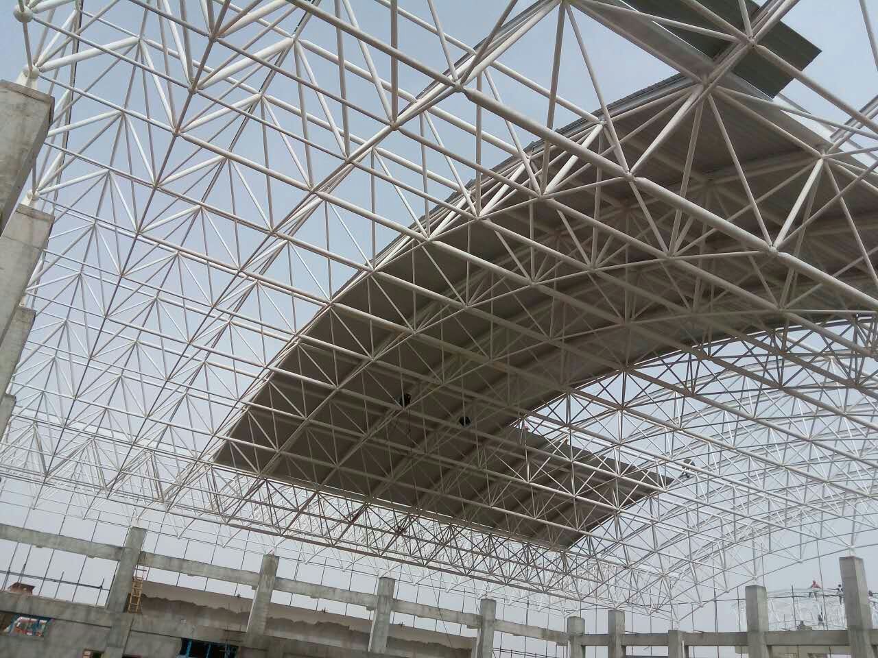 松江青岛一汽网架